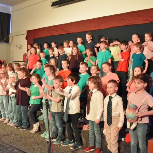 Tinsel and Tea Towels Nativity